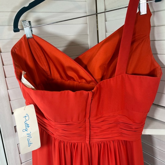 NEW PRETTY MAIDS DRESS - Picture 6 of 10